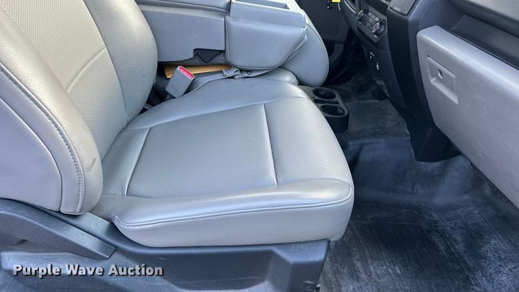 image for item DF8638 2016 Ford F150 SuperCab pickup truck