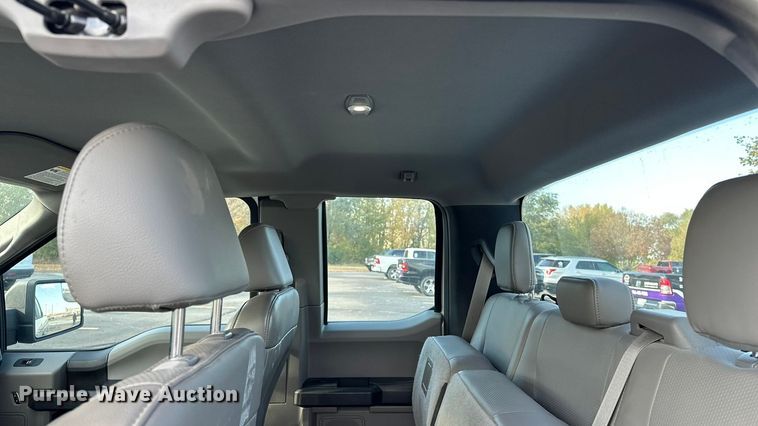 image for item DF8638 2016 Ford F150 SuperCab pickup truck