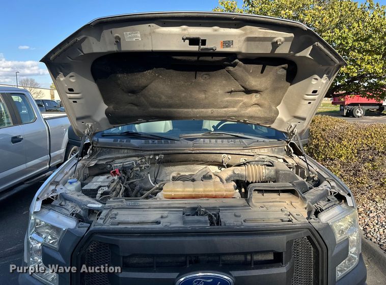 image for item DF8638 2016 Ford F150 SuperCab pickup truck