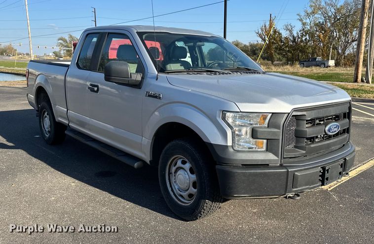 image for item DF8639 2016 Ford F150 SuperCab pickup truck