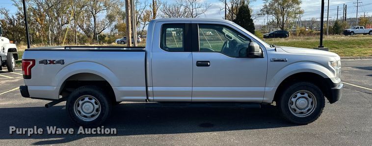 image for item DF8639 2016 Ford F150 SuperCab pickup truck