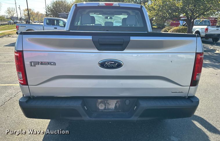 image for item DF8639 2016 Ford F150 SuperCab pickup truck