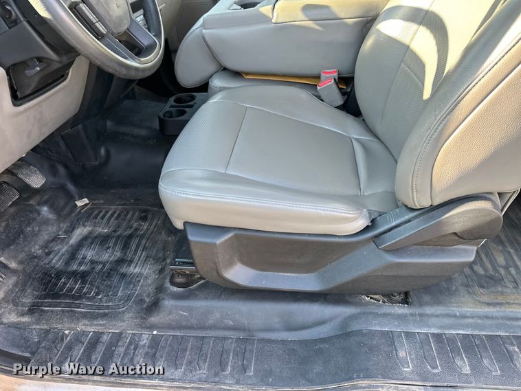 image for item DF8639 2016 Ford F150 SuperCab pickup truck