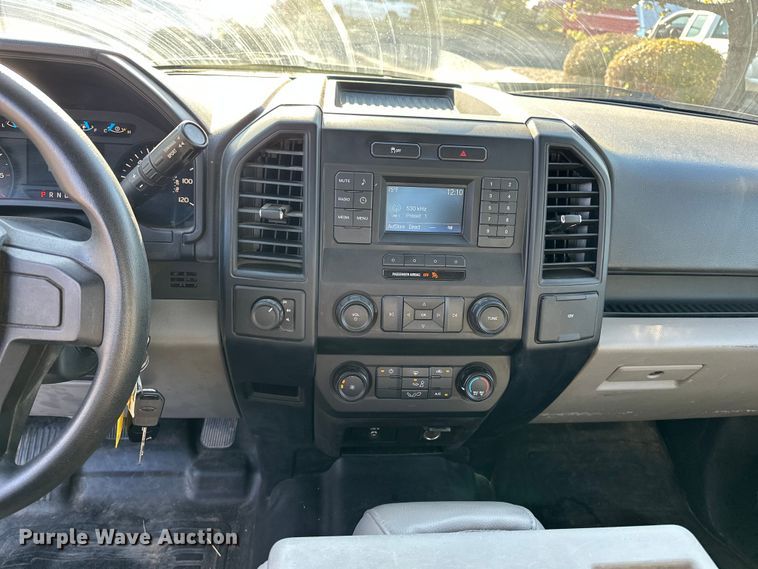 image for item DF8639 2016 Ford F150 SuperCab pickup truck