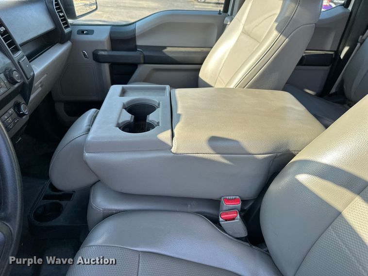 image for item DF8639 2016 Ford F150 SuperCab pickup truck