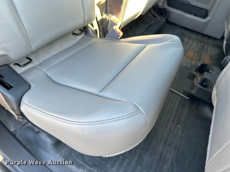 image for item DF8639 2016 Ford F150 SuperCab pickup truck