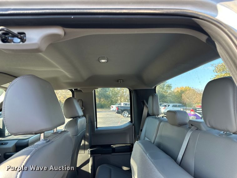 image for item DF8639 2016 Ford F150 SuperCab pickup truck