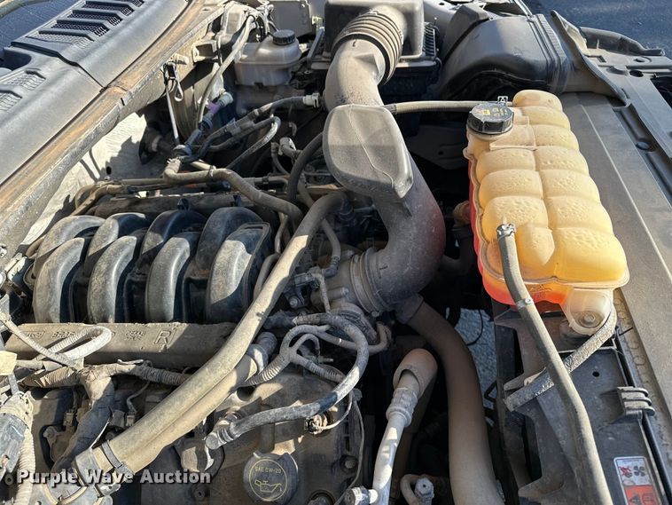 image for item DF8639 2016 Ford F150 SuperCab pickup truck