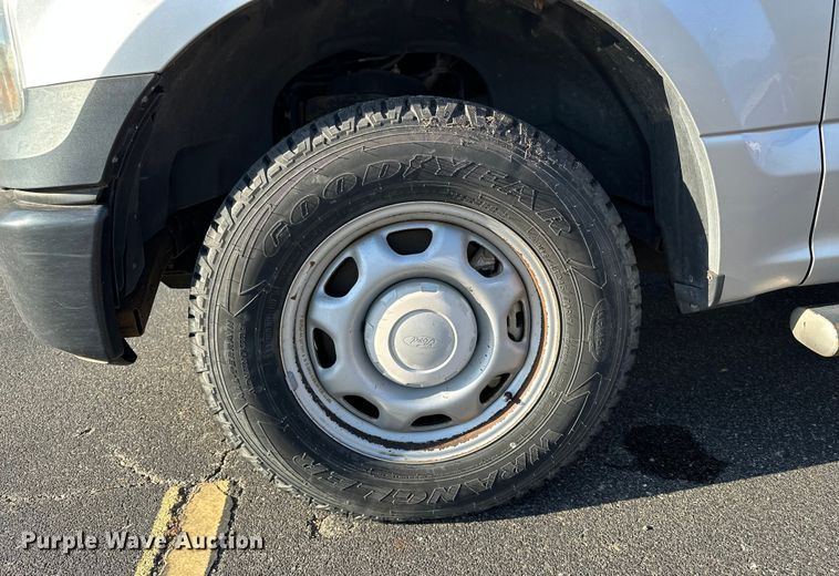 image for item DF8639 2016 Ford F150 SuperCab pickup truck