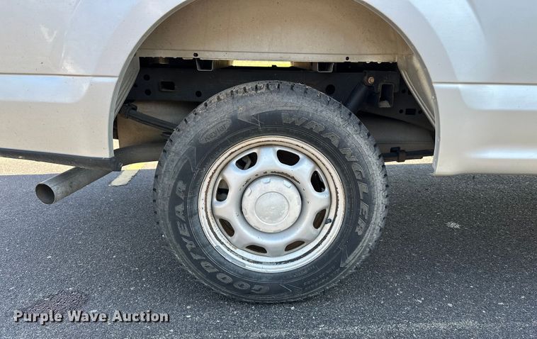 image for item DF8639 2016 Ford F150 SuperCab pickup truck