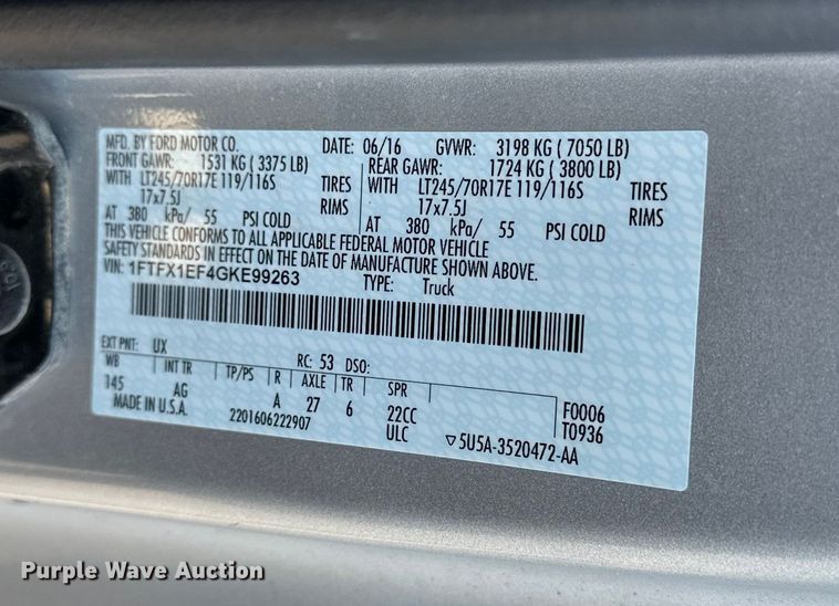 image for item DF8639 2016 Ford F150 SuperCab pickup truck