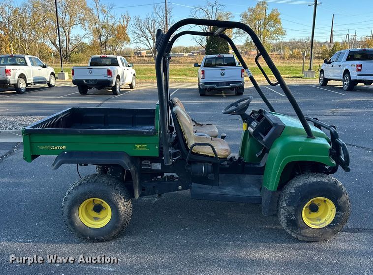 image for item DF8644 2010 John Deere Gator HPX utility vehicle