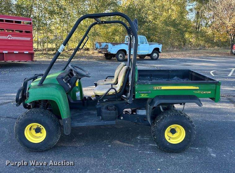 image for item DF8644 2010 John Deere Gator HPX utility vehicle