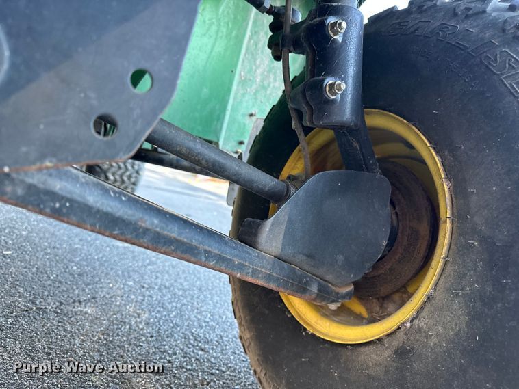 image for item DF8644 2010 John Deere Gator HPX utility vehicle