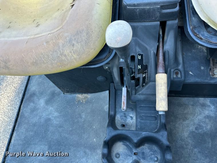 image for item DF8644 2010 John Deere Gator HPX utility vehicle