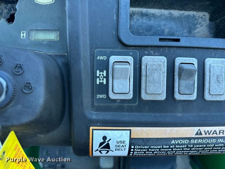 image for item DF8644 2010 John Deere Gator HPX utility vehicle