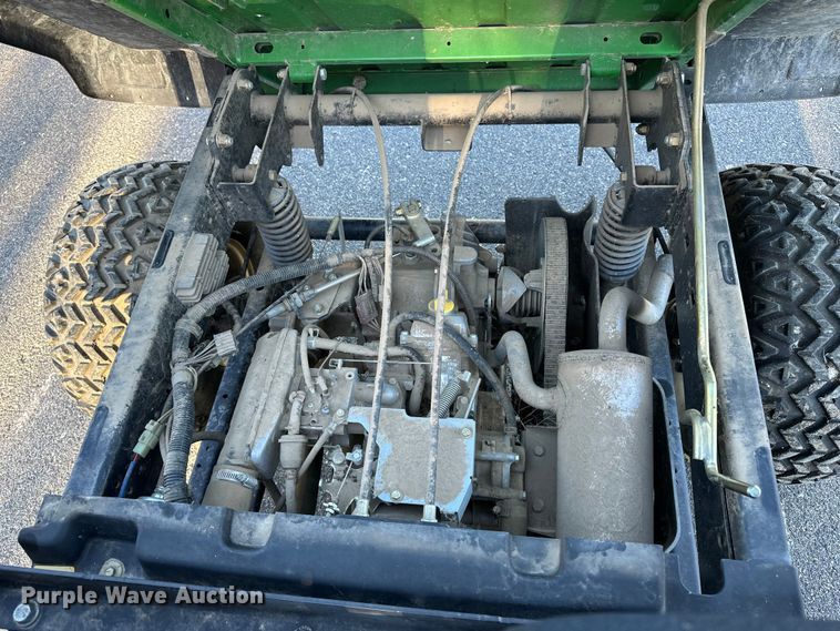 image for item DF8644 2010 John Deere Gator HPX utility vehicle
