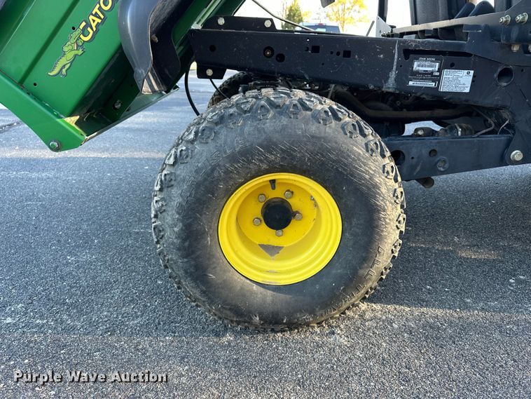 image for item DF8644 2010 John Deere Gator HPX utility vehicle