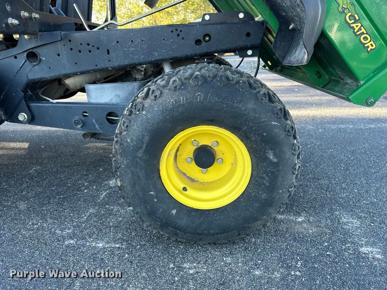 image for item DF8644 2010 John Deere Gator HPX utility vehicle