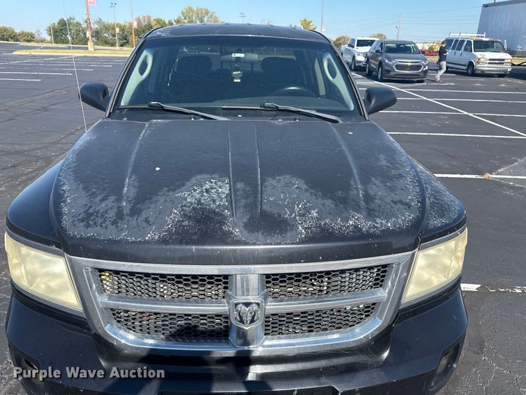 image for item DJ7993 2008 Dodge Dakota Crew Cab pickup truck