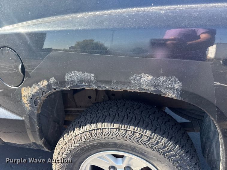 image for item DJ7993 2008 Dodge Dakota Crew Cab pickup truck