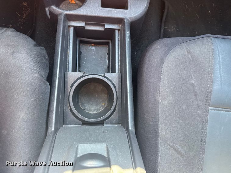 image for item DJ7993 2008 Dodge Dakota Crew Cab pickup truck