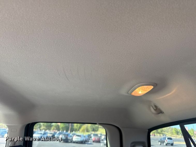 image for item DJ7993 2008 Dodge Dakota Crew Cab pickup truck