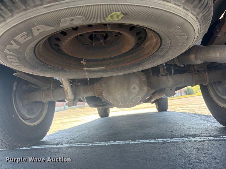 image for item DJ7993 2008 Dodge Dakota Crew Cab pickup truck