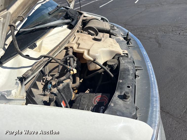 image for item DJ7994 2002 Chevrolet Express van