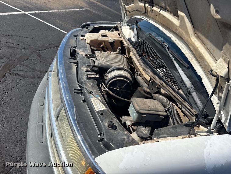 image for item DJ7994 2002 Chevrolet Express van