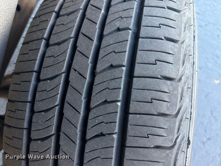 image for item DJ7994 2002 Chevrolet Express van