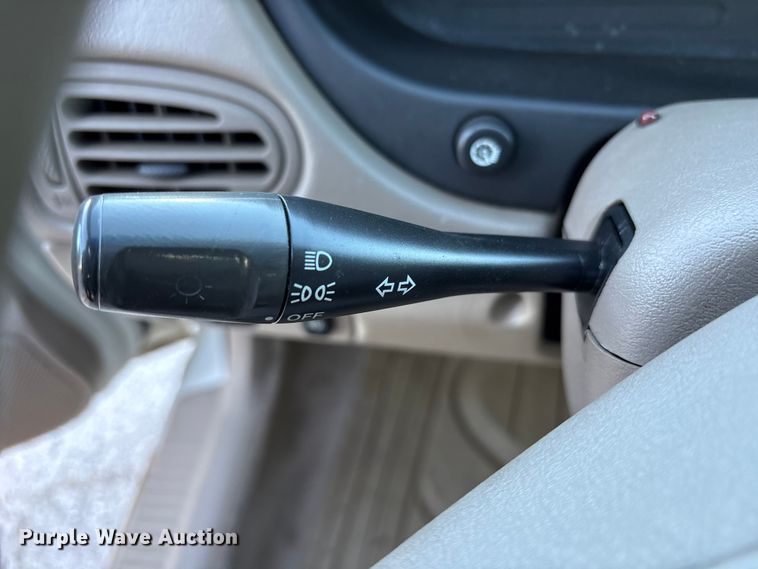 image for item DM1975 2002 Mitsubishi Galant ES 