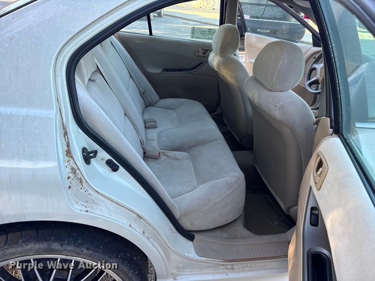 image for item DM1975 2002 Mitsubishi Galant ES 