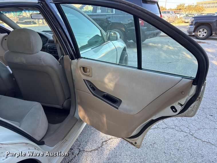 image for item DM1975 2002 Mitsubishi Galant ES 