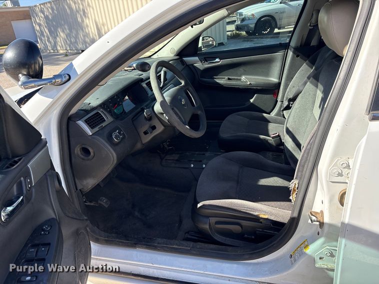 image for item DM1977 2015 Chevrolet Impala Police Cruiser 