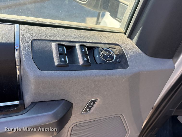 image for item DM1978 2019 Ford F150 XLT SuperCrew pickup truck