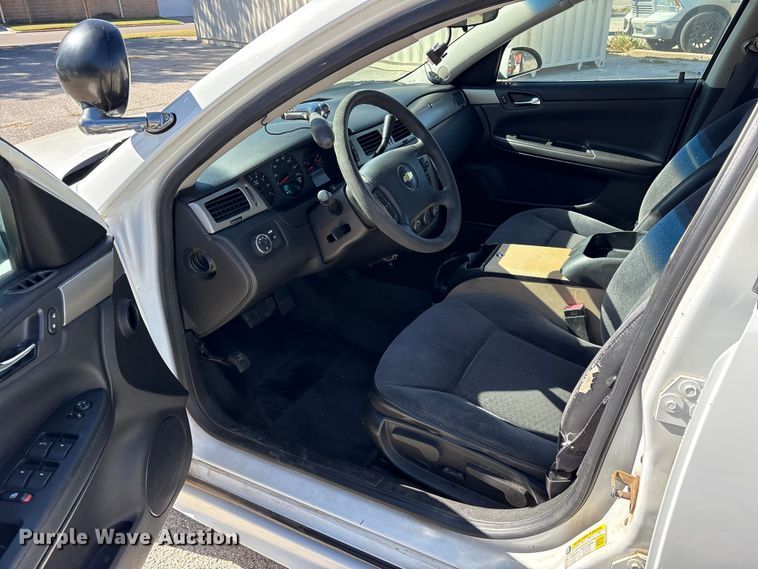 image for item DM1981 2011 Chevrolet Impala Police Cruiser 