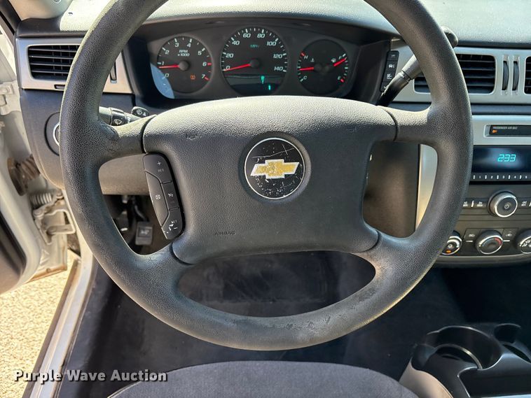 image for item DM1981 2011 Chevrolet Impala Police Cruiser 