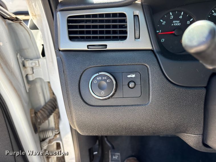 image for item DM1981 2011 Chevrolet Impala Police Cruiser 