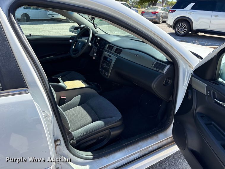 image for item DM1981 2011 Chevrolet Impala Police Cruiser 