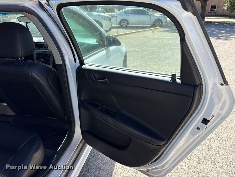 image for item DM1981 2011 Chevrolet Impala Police Cruiser 