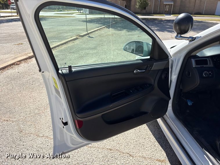 image for item DM1983 2015 Chevrolet Impala Police Cruiser 