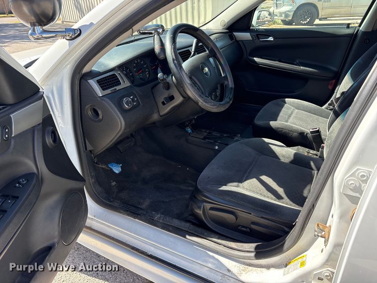 image for item DM1983 2015 Chevrolet Impala Police Cruiser 