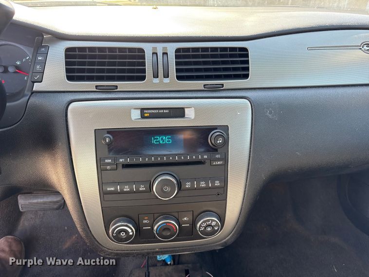 image for item DM1983 2015 Chevrolet Impala Police Cruiser 