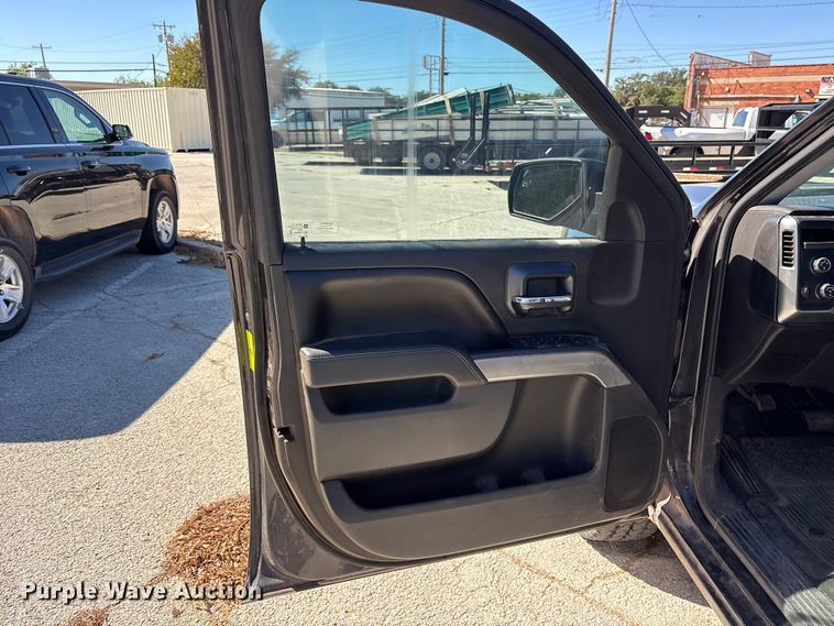 image for item DM1984 2016 Chevrolet Silverado 1500 Crew Cab pickup truck