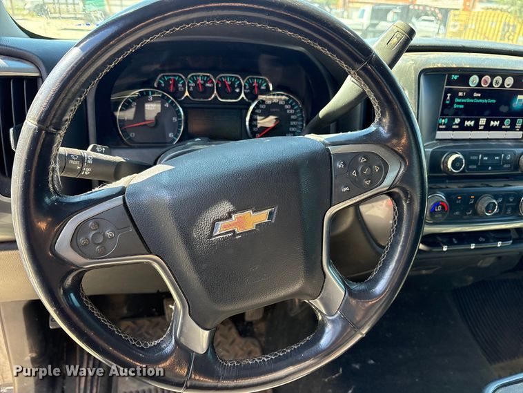 image for item DM1984 2016 Chevrolet Silverado 1500 Crew Cab pickup truck