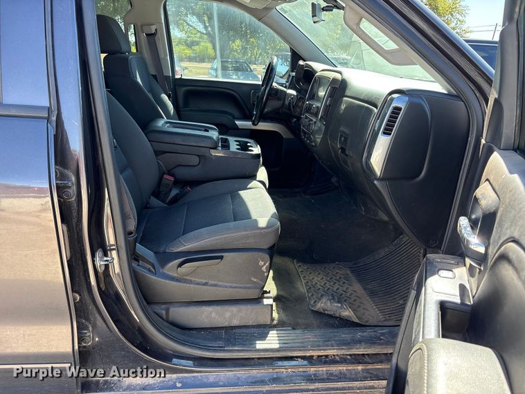 image for item DM1984 2016 Chevrolet Silverado 1500 Crew Cab pickup truck