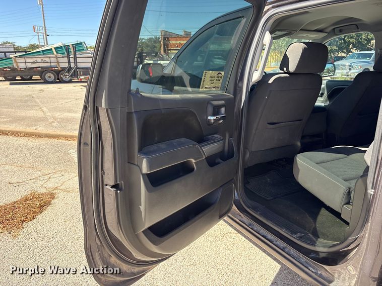 image for item DM1984 2016 Chevrolet Silverado 1500 Crew Cab pickup truck