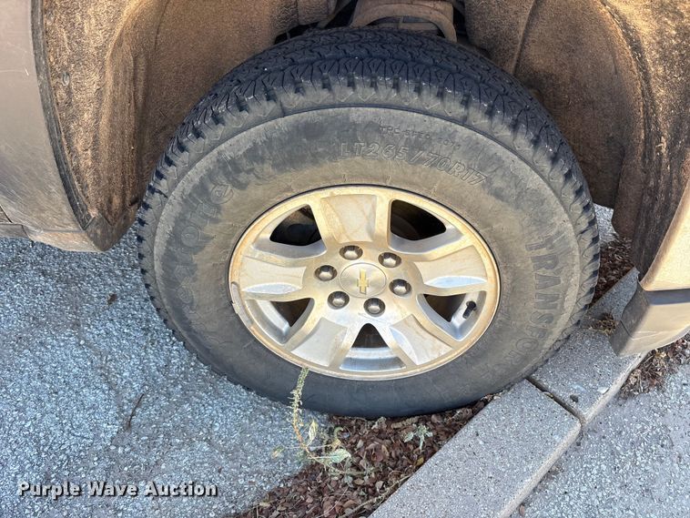 image for item DM1984 2016 Chevrolet Silverado 1500 Crew Cab pickup truck