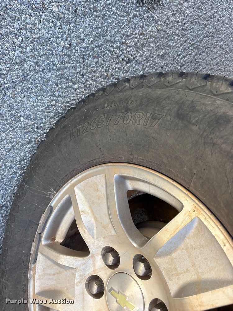 image for item DM1984 2016 Chevrolet Silverado 1500 Crew Cab pickup truck